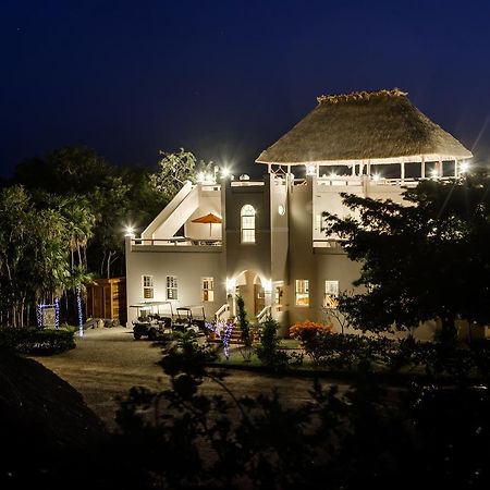 The Crimson Orchid Inn At Orchid Bay San Fernando Exterior photo